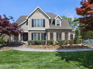 9048 Legends Lake Ln, Knoxville, TN 37922