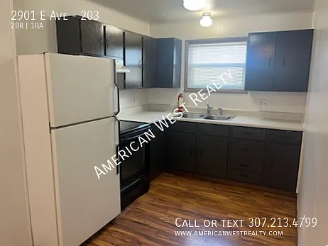 2bed/1bath downstairs unit — Photo 1