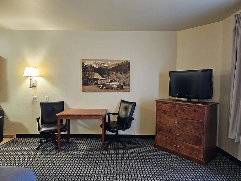 Legend Apartments — Photo 13