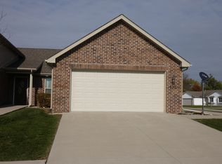203 E John Casey Rd #1, Bourbonnais, IL 60914