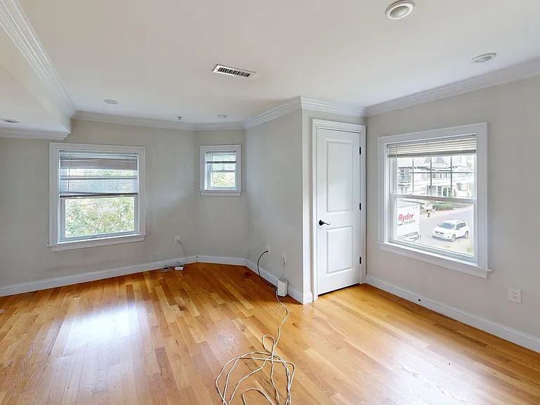 63 Gordon St #2A — Photo 3