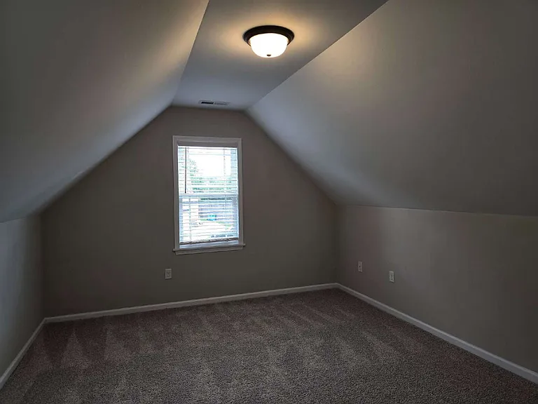 205 Buckeye Ct N — Photo 23