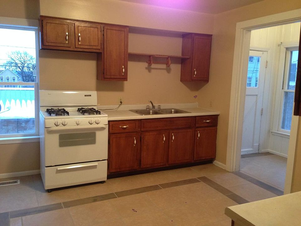 1st image of 1033 S 30th Ave #2