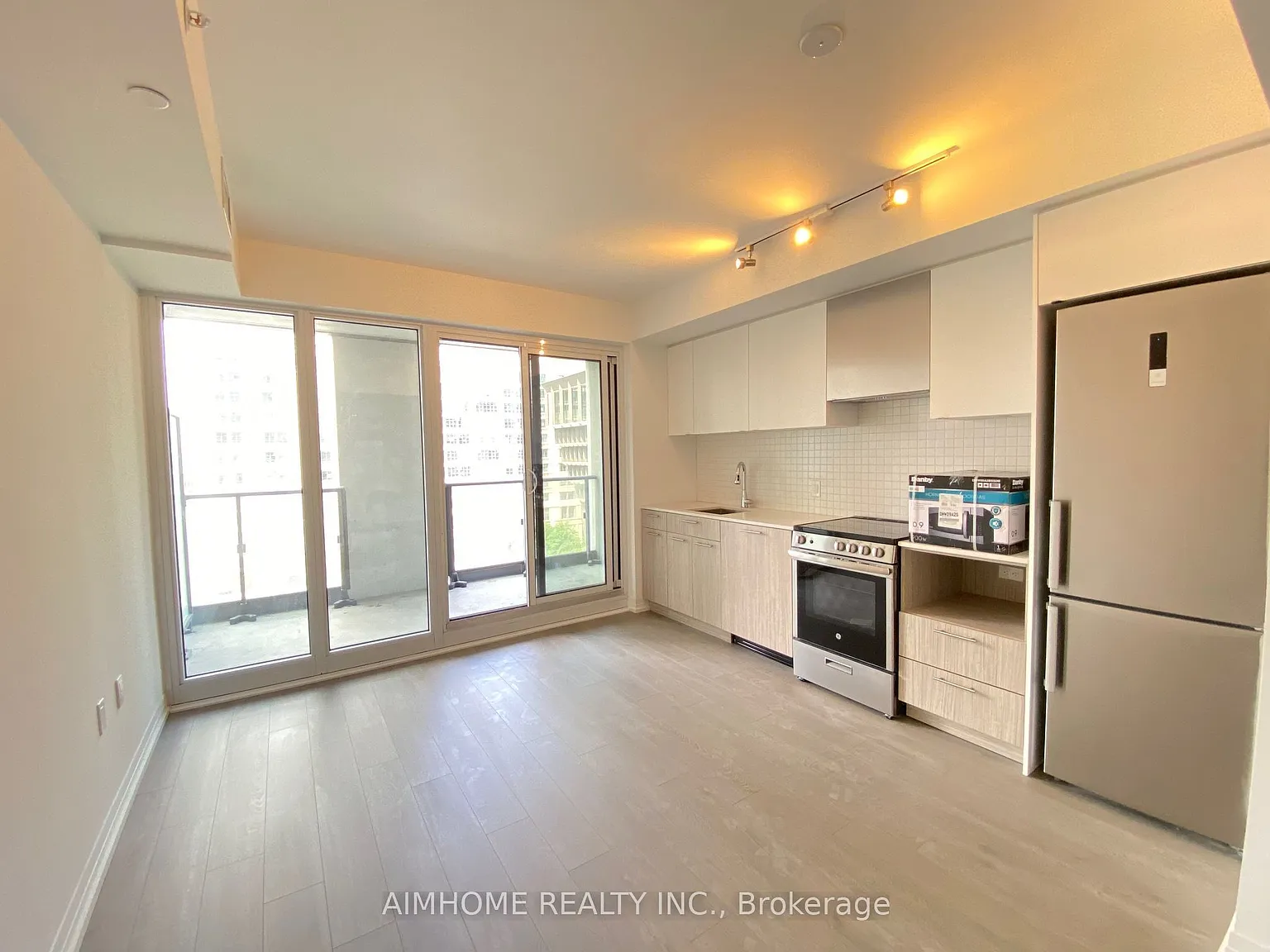 1 bed, $2,050 — Photo 2