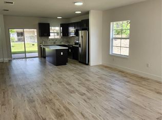 22065 Miami Ave, Miami, FL 33170