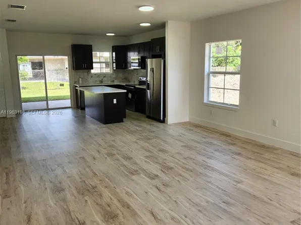 22065 Miami Ave, Miami, FL 33170