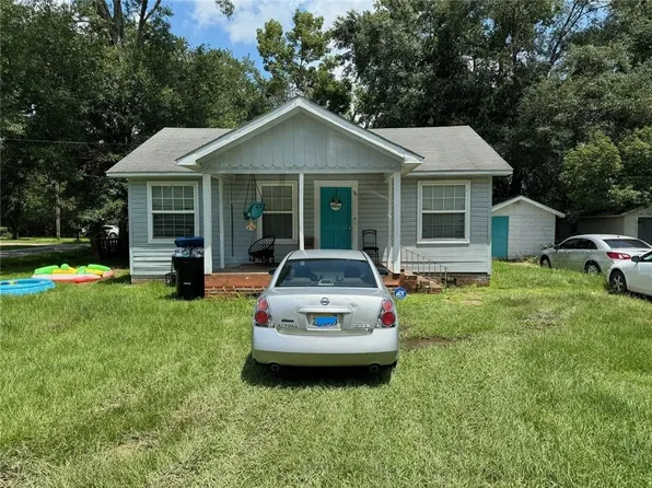 56 Thompson Blvd, Chickasaw, AL 36611