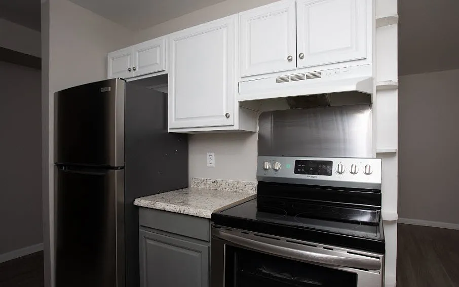 Courtyards Apartments — Photo 2