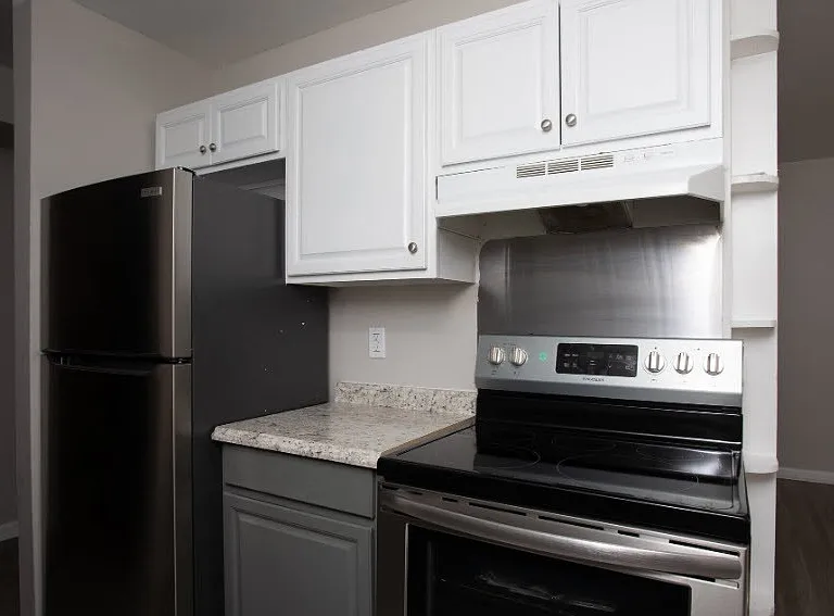 Elevate your living at Courtyards Apartments with modern kitchens featuring sleek stainless steel appliances and stylish cabinetry. Enjoy comfort and convenience in a vibrant community. Schedule your tour today!