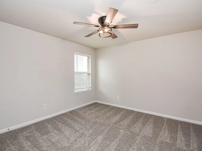 1334 Bellingham Park Dr — Photo 29