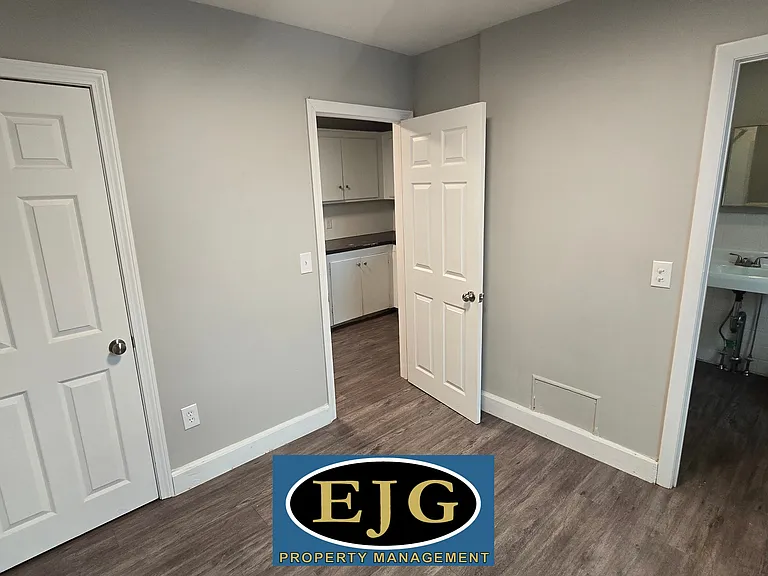 389 Lake Ave #9 — Photo 13