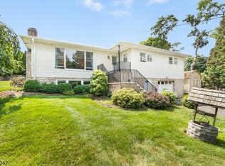 20 Edgemere Ave, Mount Arlington Boro, NJ 07856