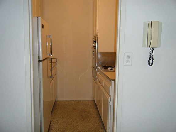 4th image of 3671 Hudson Manor Ter APT 3F