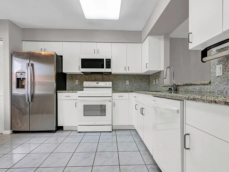 5952 Regal Glen Dr #103 — Photo 6