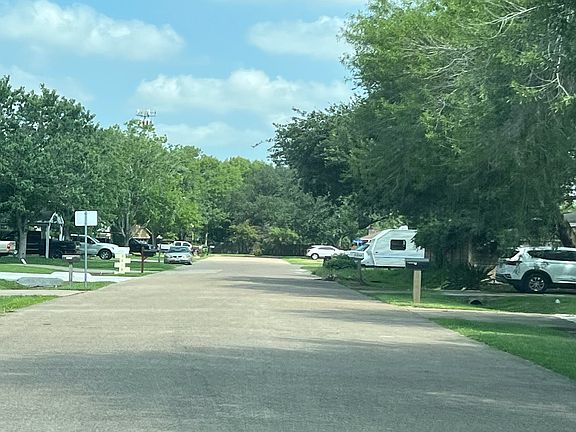 4th image of 3127 Edgewood Dr