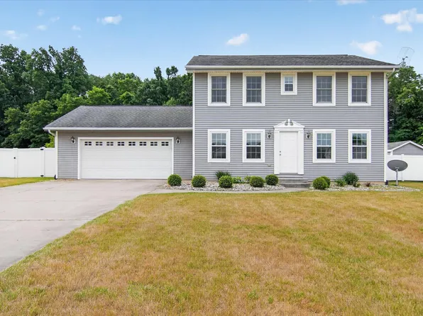 2066 Friar Tuck Cir, Adrian, MI 49221