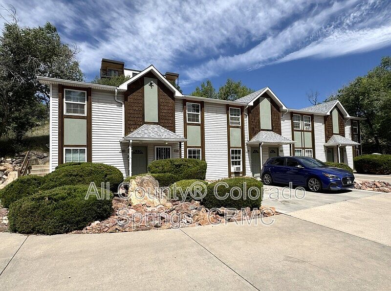 1st image of 565 W Dale St