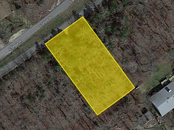 905 S Shore Dr, Horseshoe Bend, AR 72512