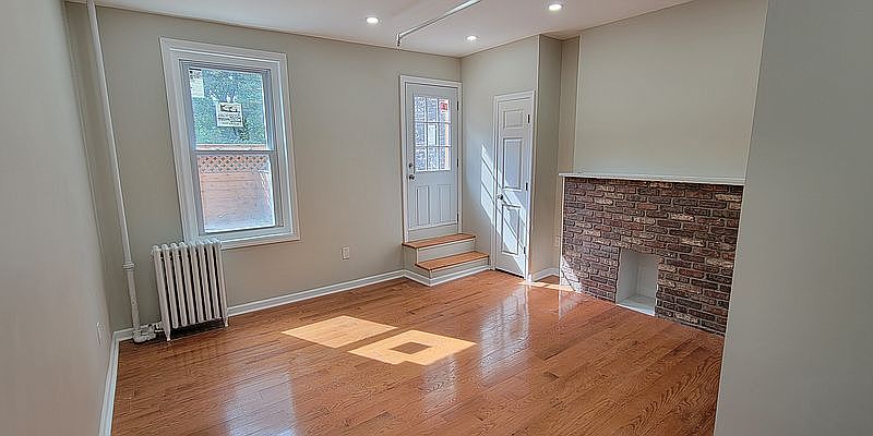 1st image of 424 Clermont Ave #3R