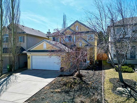 3rd image of 154 N Tuscany Ridge Close NW