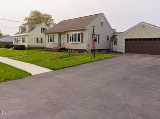 136 Clizbe Ave, Amsterdam, NY 12010