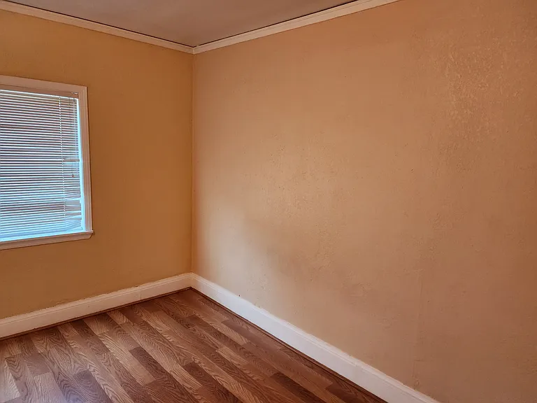 1619 Chanslor Ave #C — Photo 10