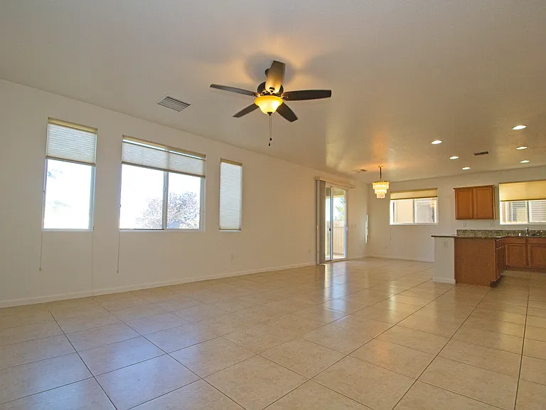 10725 Cordero Dr — Photo 10