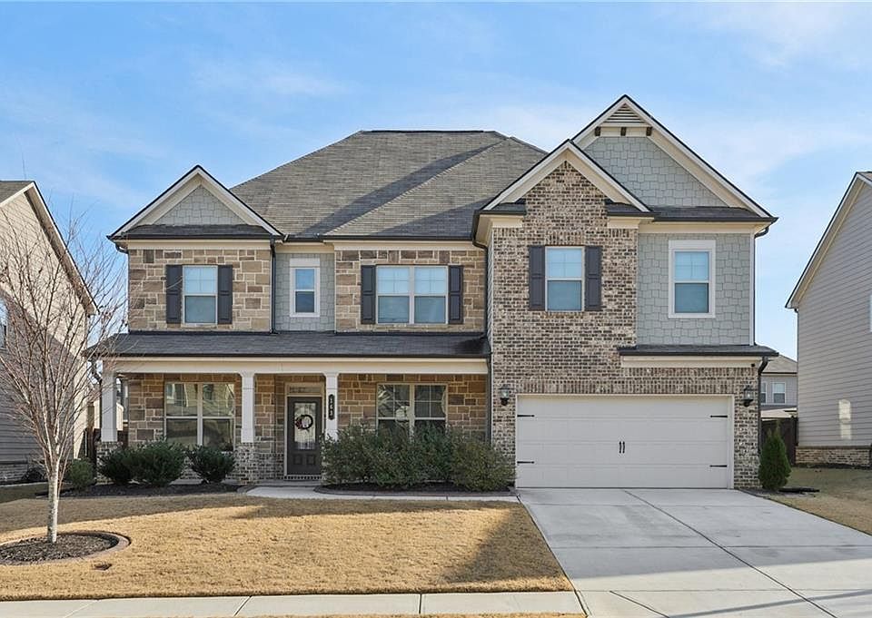 1st image of 163 Cottontail Ln
