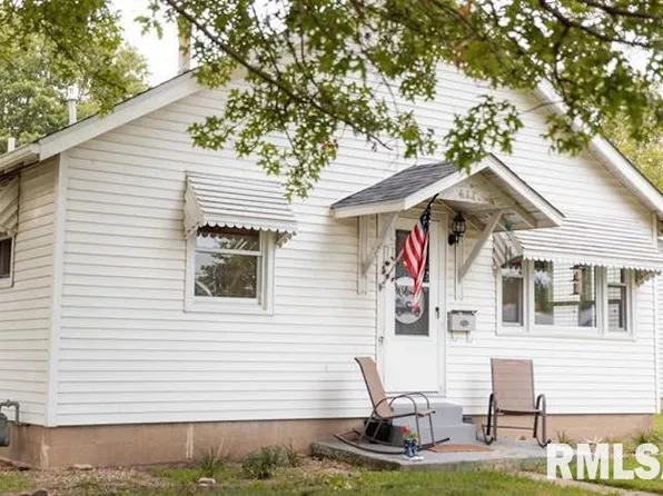 411 W Main St, Mount Sterling, IL 62353