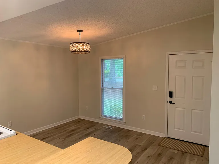 4 Sugarloaf Ln — Photo 5