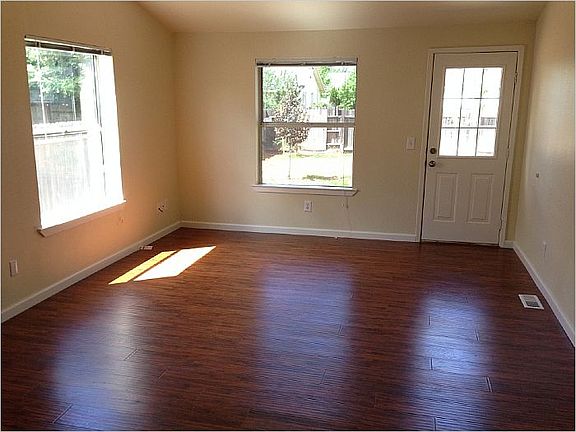 3rd image of 3709 Laverton Way