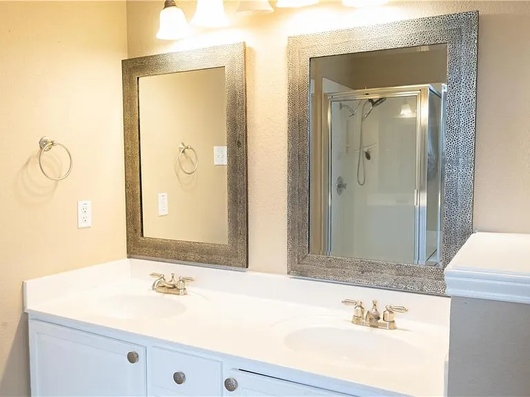 1608 Diana Dr — Photo 13