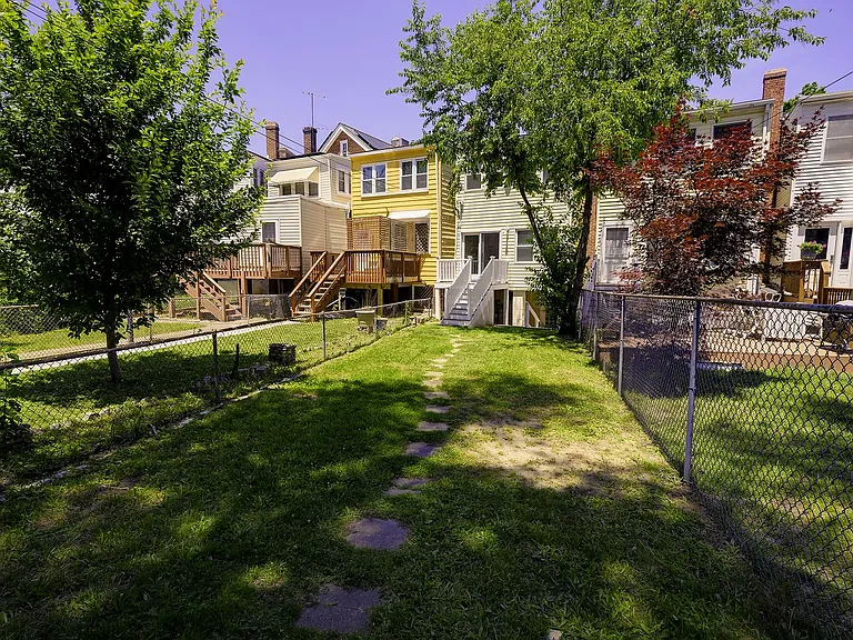 514 Missouri Ave NW — Photo 47