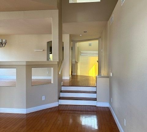 4th image of 3920 Larkcrest St