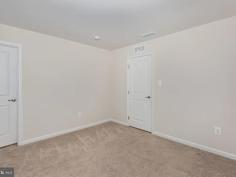 112 Sherman Way — Photo 34