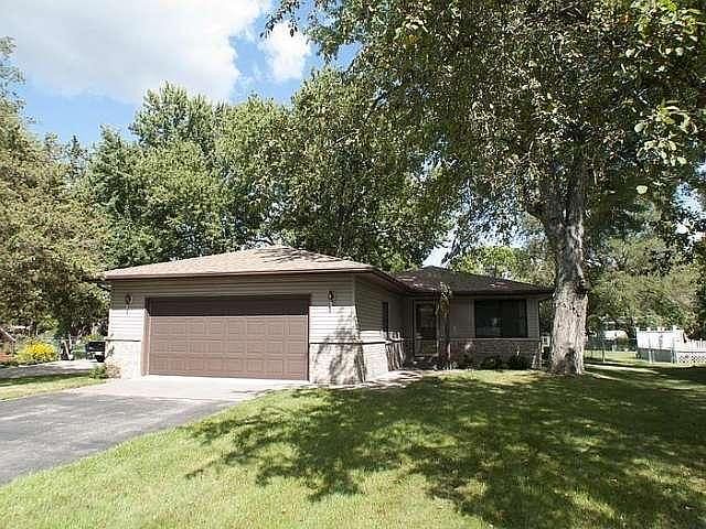 1st image of 2802 Lakeshore Dr