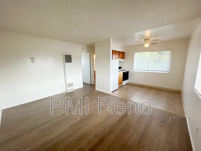 415 Greenbrae Dr #H — Photo 2
