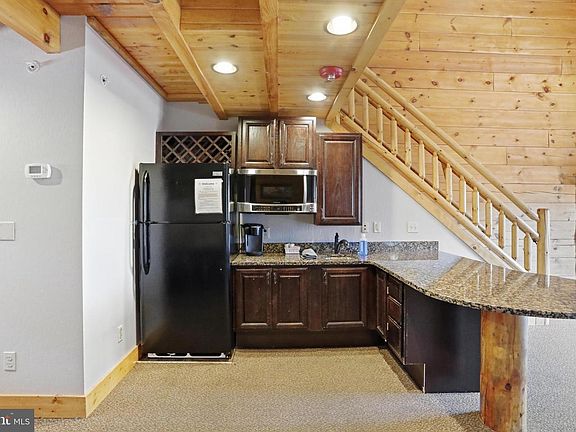 5th image of 235 Cabin Lodge Rd