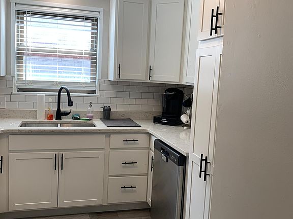 2nd image of 1758 Northwest Blvd #A