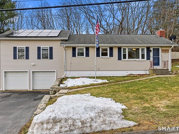 2nd image of 40 Kenyon Road