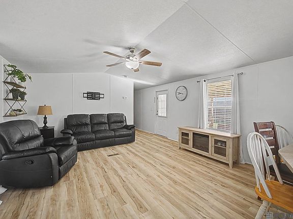 3rd image of 33187 Clinton Allen Rd