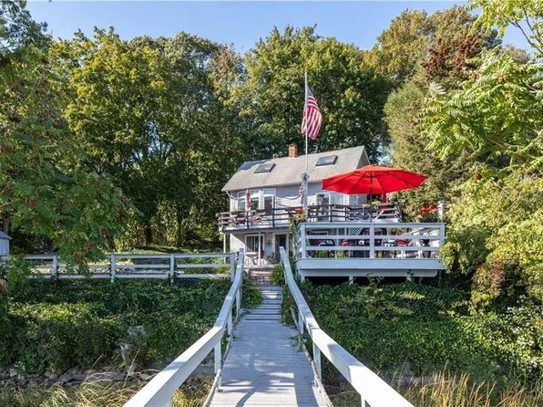 110 Rocky Hollow Rd, East Greenwich, RI 02818