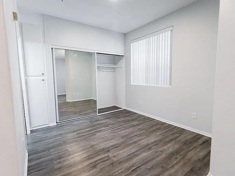 311 South Doheny Drive — Photo 20
