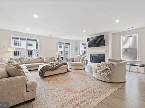 4th image of 12363 Azure Ln #42