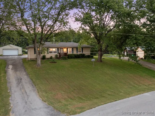 2115 Cherry Circle, Georgetown, IN 47122