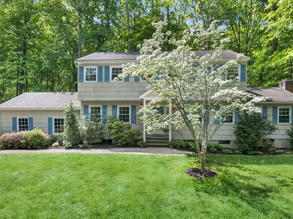 10 Catherine Place, Katonah, NY 10536