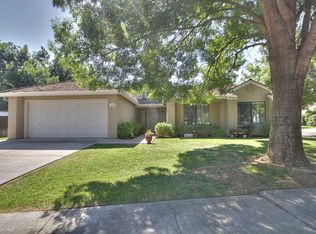 552 S 9th St, Patterson, CA 95363