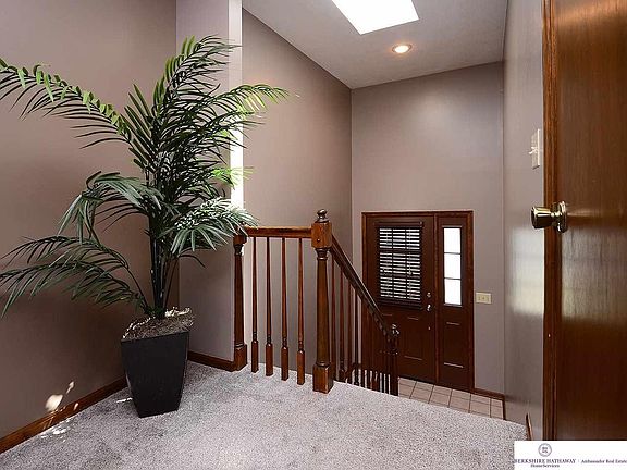 3rd image of 1720 N 121st St