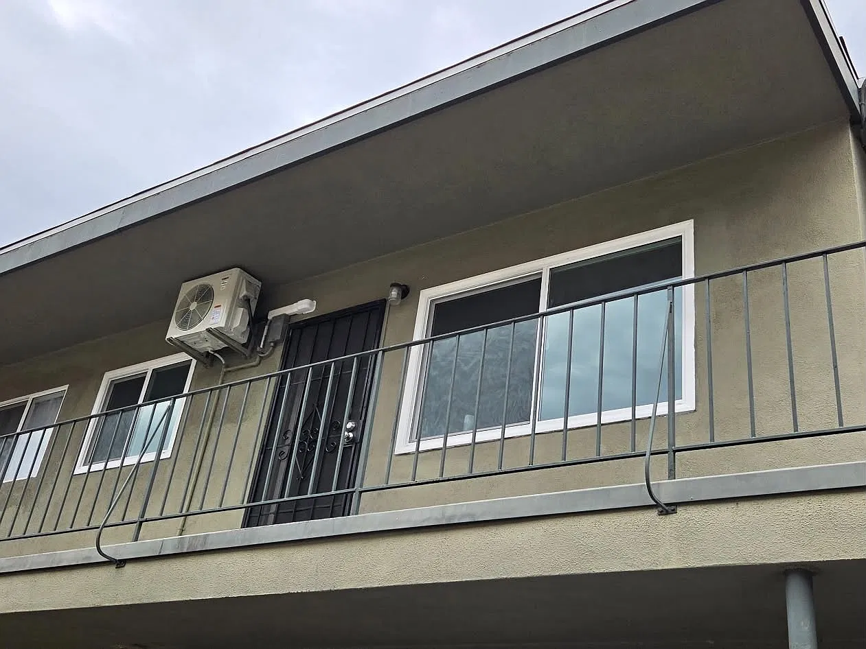 2 bed, 600 sqft, $2,250 — Photo 2