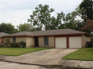 4777 E Ridgecreek Dr, Houston, TX 77053